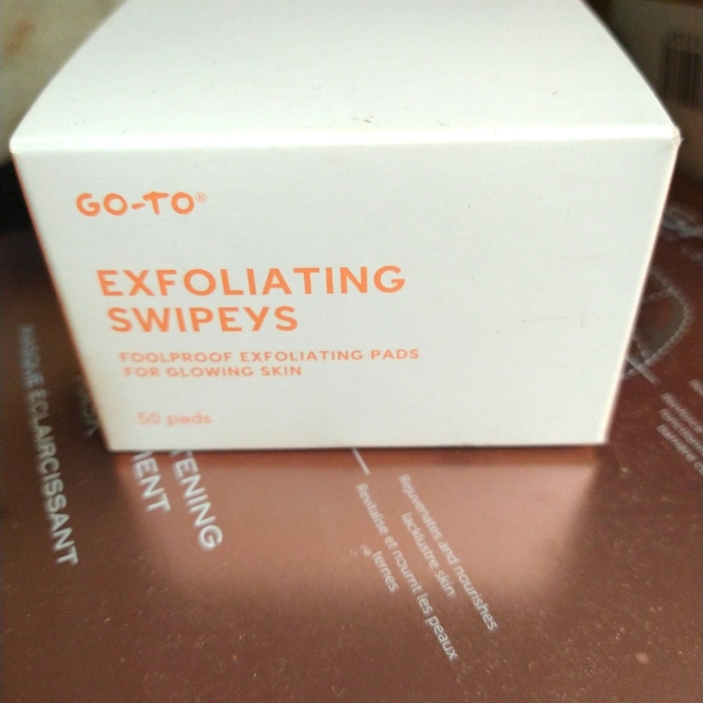 Go-to Exfoliating Swipeys